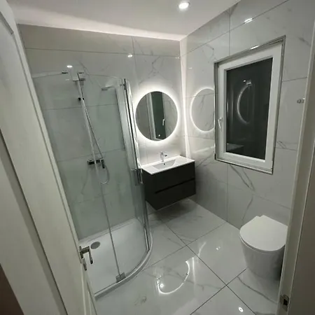 Apartament One100